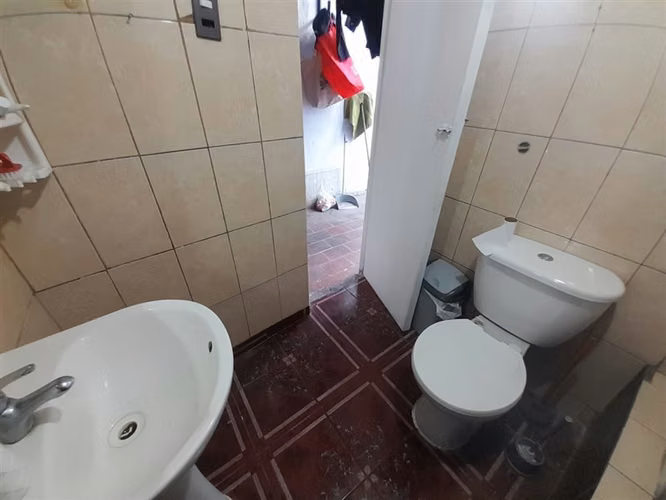 Casa en venta de 6 dorm. en Estación Central