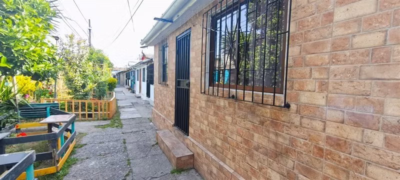 Casa en venta de 6 dorm. en Estación Central
