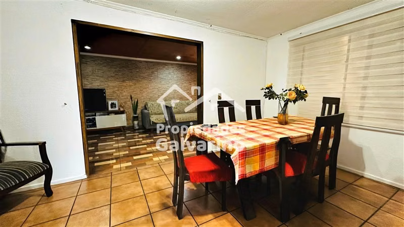 Casa en condominio en venta de 4 dorm. en Quilicura