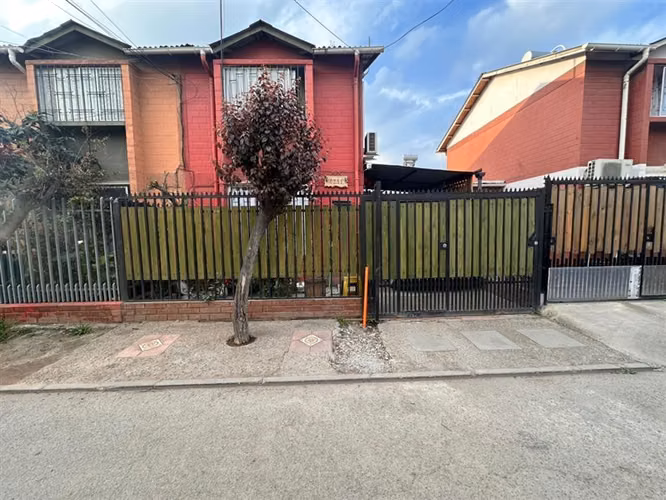 Casa en venta de 2 dorm. en Quilicura