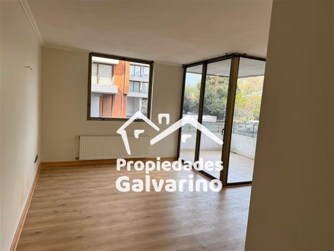 Departamento en venta de 3 dorm. en Las Condes