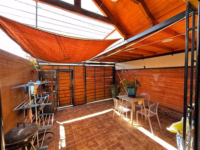 Casa en venta de 3 dorm. 1 baño en Renca