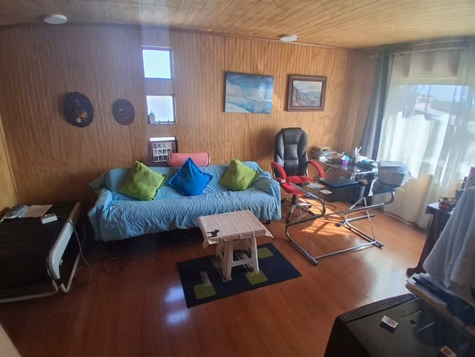Casa en venta de 3 dorm. 3 baños en La Florida