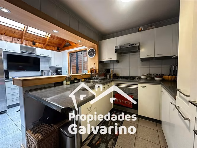 Casa en venta de 3 dorm. en Maipú