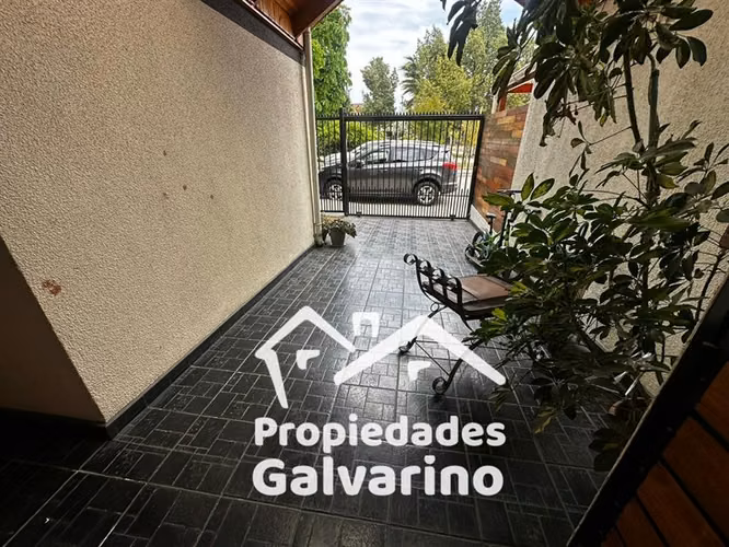 Casa en venta de 3 dorm. en Maipú