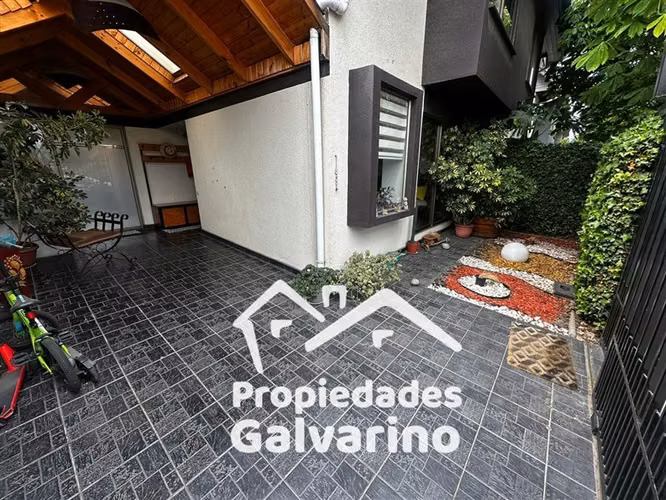 Casa en venta de 3 dorm. en Maipú