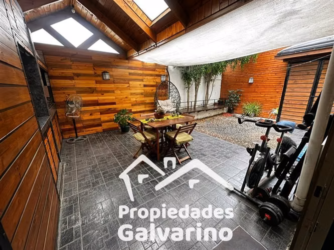 Casa en venta de 3 dorm. en Maipú
