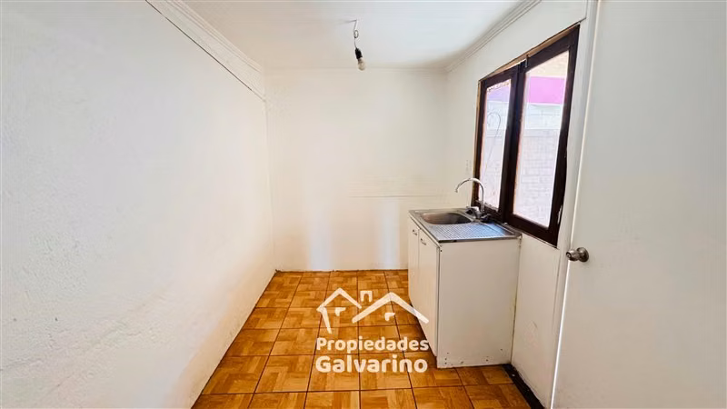 Casa en arriendo de 2 dorm. en Quilicura, 1 baño.
