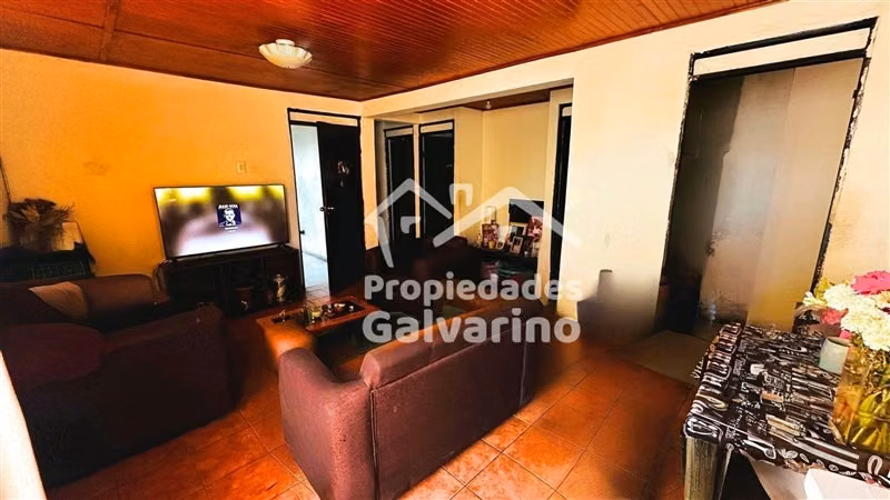 Casa en venta de 4 dorm. en Huechuraba