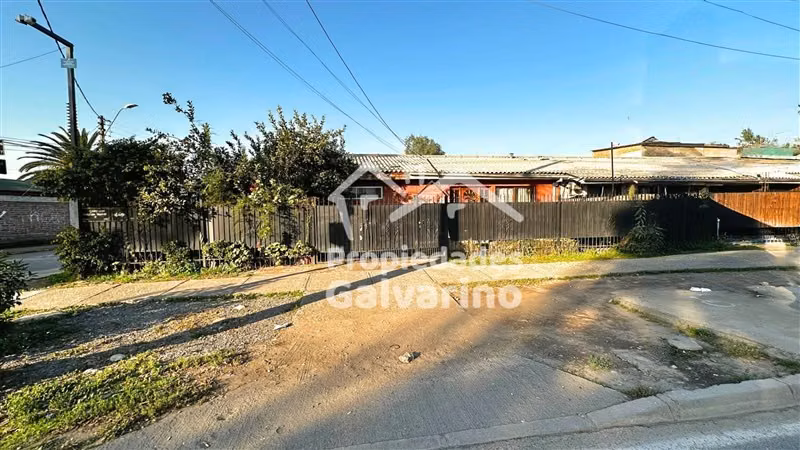 Casa en venta de 4 dorm. en Huechuraba