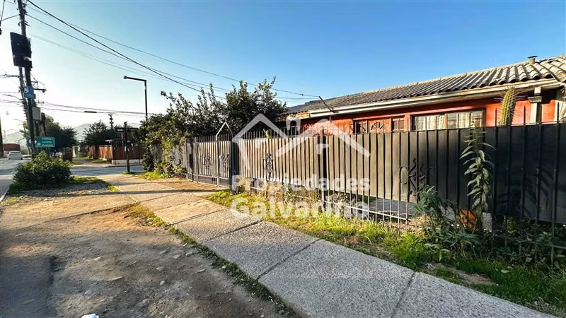 Casa en venta de 4 dorm. en Huechuraba