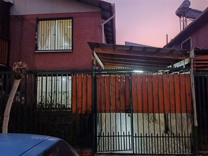 Casa en venta de 1 dorm. 1 baño en Puente Alto