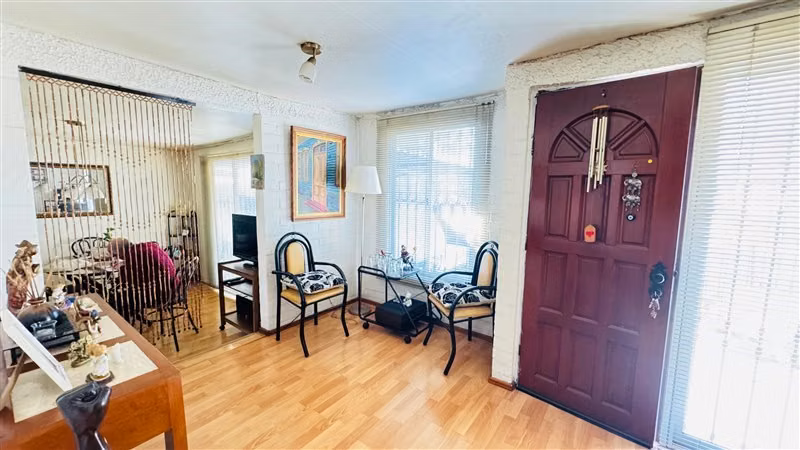 Casa en venta de 3 dorm. en La Granja