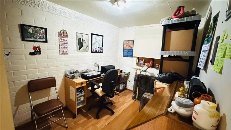 Casa en venta de 3 dorm. en La Granja