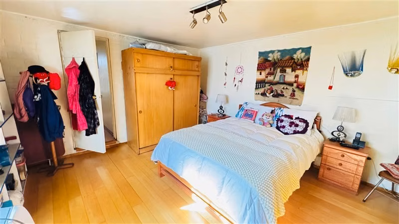 Casa en venta de 3 dorm. en La Granja