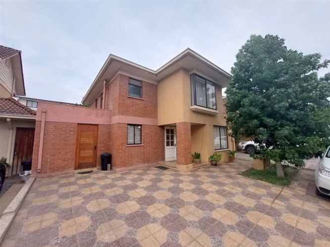 Casa en venta en Maipú