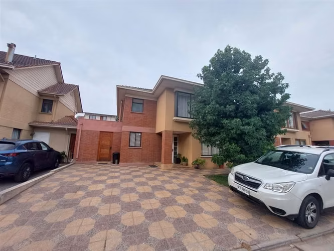 Casa en venta en Maipú