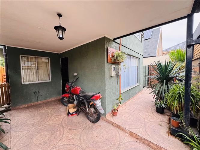 Casa en venta de 8 dorm. en Lampa