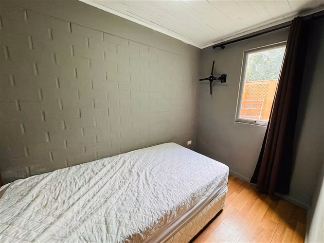 Casa en venta de 8 dorm. en Lampa