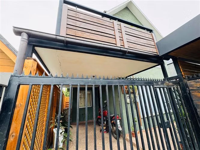 Casa en venta de 8 dorm. en Lampa