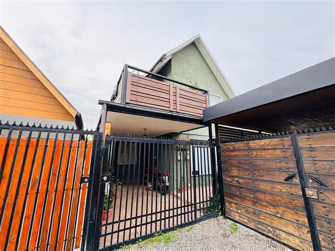 Casa en venta de 8 dorm. en Lampa