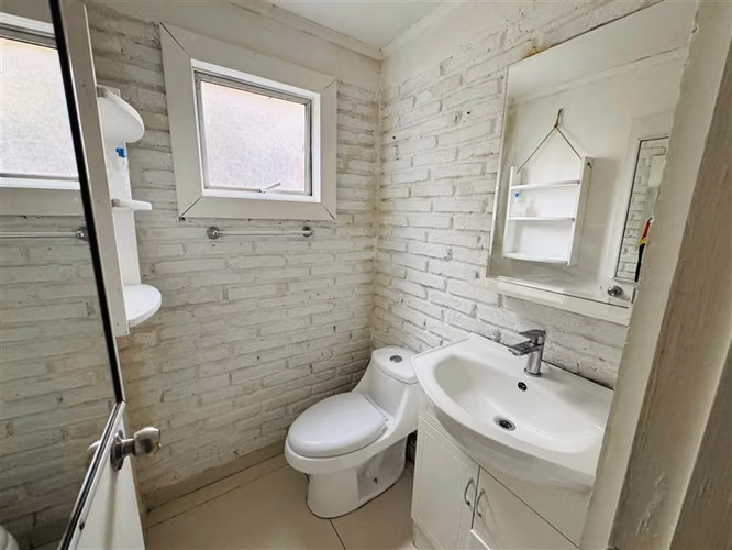 Casa en venta de 8 dorm. en Lampa