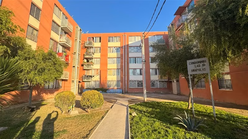 Departamento en venta de 2 dorm. en Cerro Navia