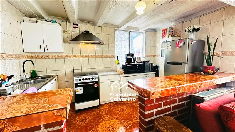 Casa en venta de 4 dorm. en Pudahuel