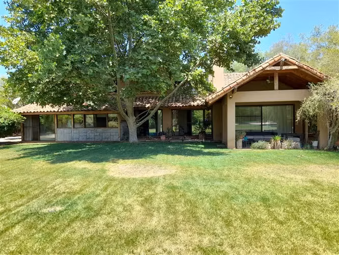 Sitio en venta en Lampa