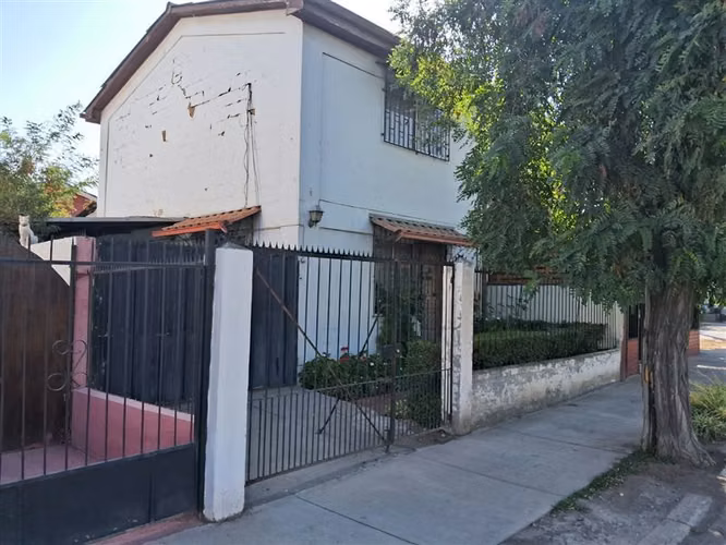 Casa en venta en Pedro Aguirre Cerda