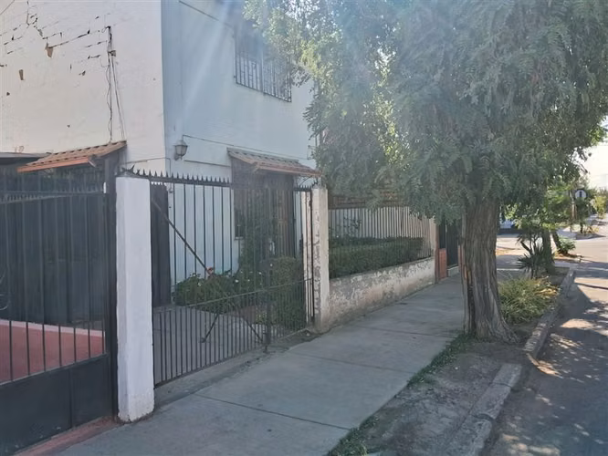 Casa en venta en Pedro Aguirre Cerda
