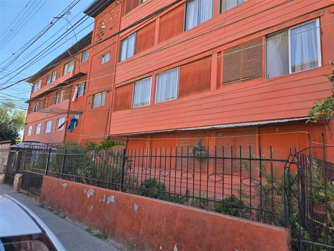 Departamento en venta 2do. piso de 2D y 1B en San Miguel