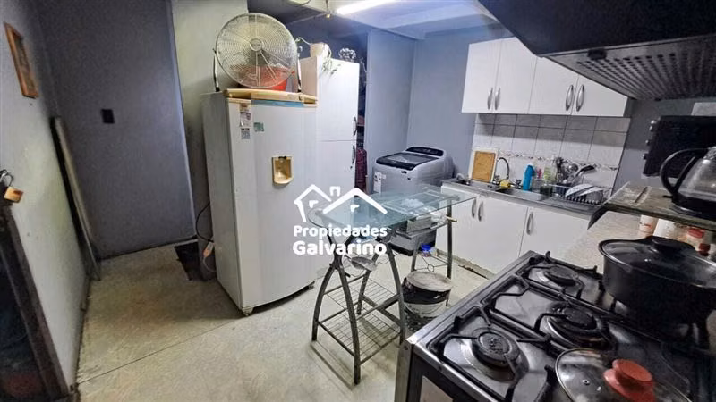 Casa en venta de 4 dorm. en Maipú