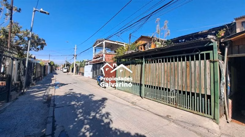Casa en venta de 4 dorm. en Maipú