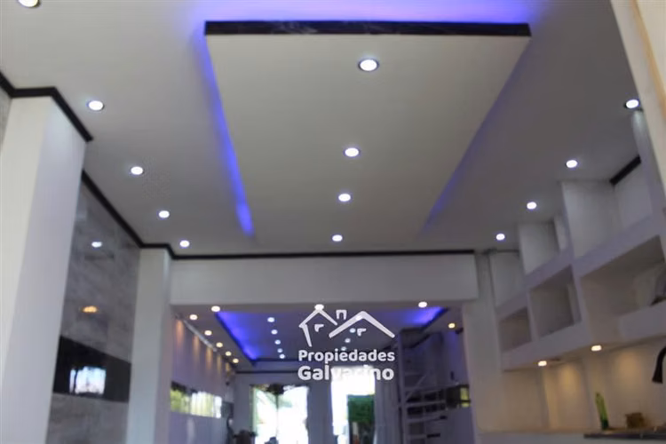 Casa en venta de 5 dorm. en Renca