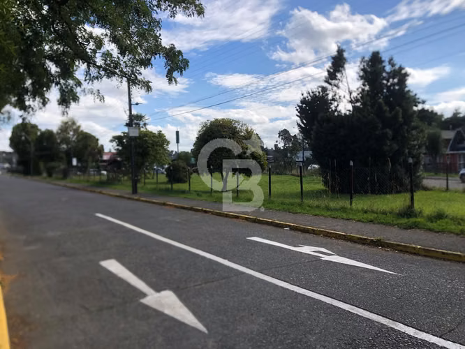 Terreno en primera línea en la costanera de Llanquihue