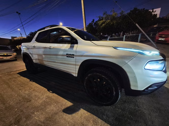 VENDO DOUGE RAM 1000 REBEL FUL EQUIPO - Imagen 2