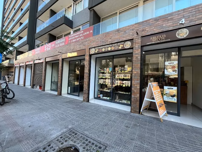 Se vende casa de 2 pisos