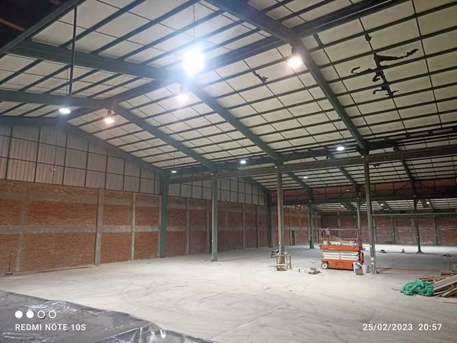 Bodega 2400 M2+4B+20E+subterraneo, Chillan (153549)