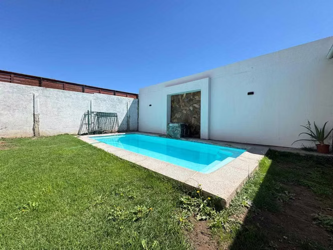 casa con estilo y espacios amplios  (153642) - Imagen 13