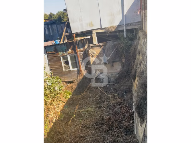 Gran terreno 384m2  para construcción