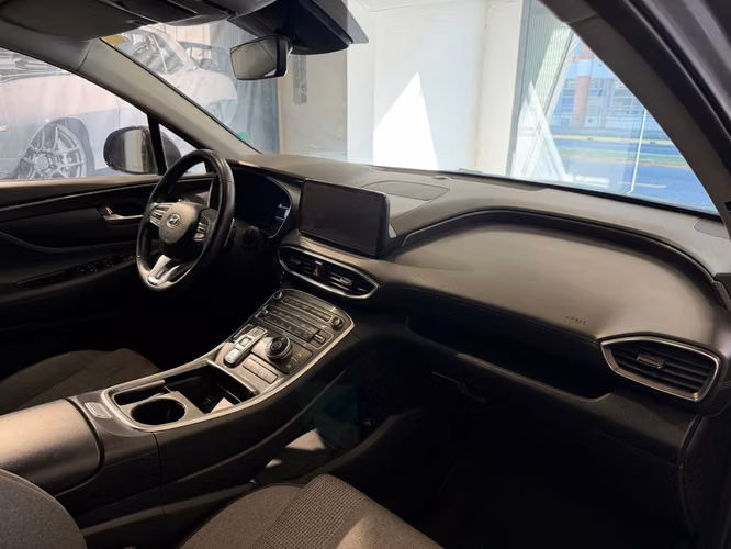 Hyundai Santa Fe Value 4x4 (Pie desde $8.000.000)