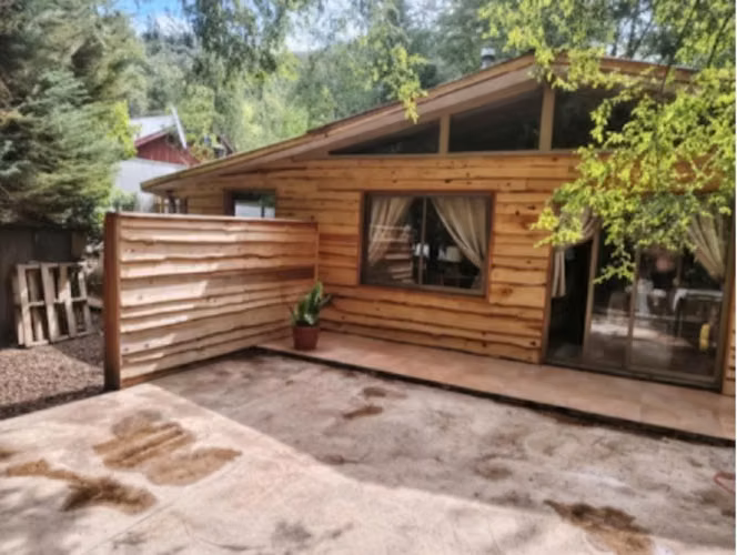 Casa VENDO CASA CERCANO A PLAYA BLANCA DE LAGO CABURGUA PUCÓN. - Imagen 1