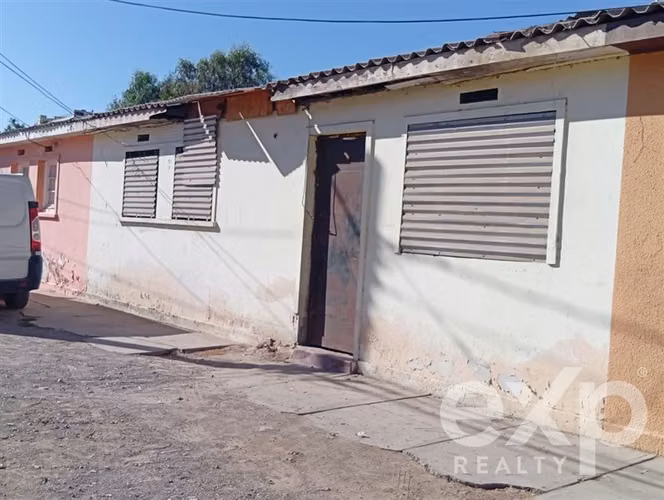 terreno con casa que se incendio bien ubicada . en Copiapó
