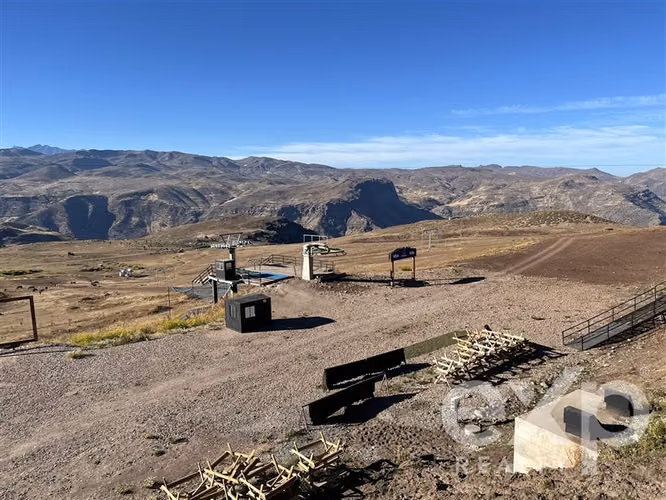 Sitio en venta Farellones con aptitud comercial - Imagen 5