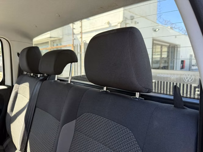 VOLKSWAGEN AMAROK 2023