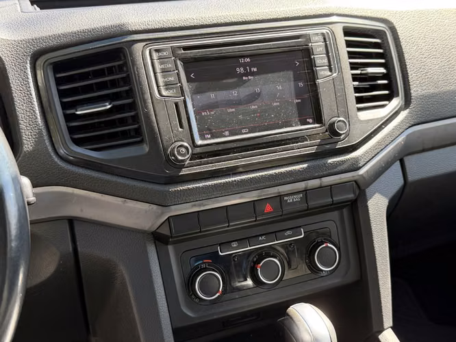 VOLKSWAGEN AMAROK 2023