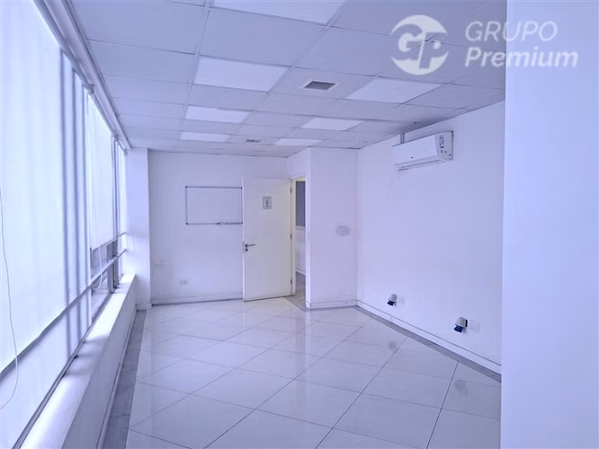 Oficina en venta en Santiago conexión directa Metro Uchile