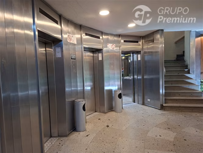 Oficina en venta en Santiago conexión directa Metro Uchile
