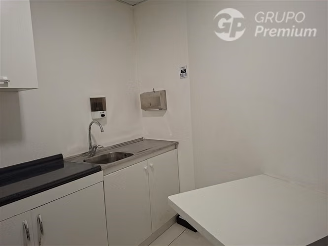 Oficina en venta en Santiago conexión directa Metro Uchile